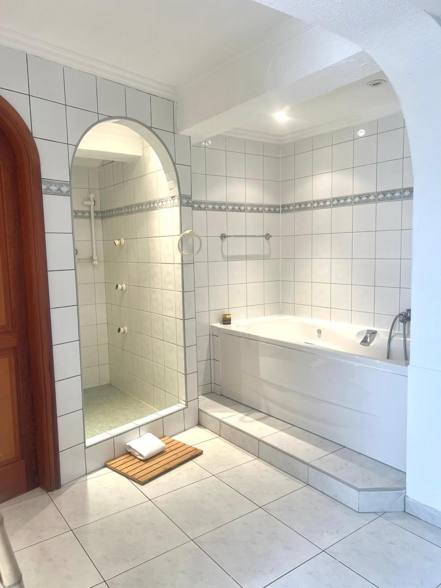 אדחה Beexclusive Apartamentos מראה חיצוני תמונה